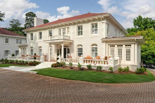 Newport Academy - Teen & Adolescent Outpatient