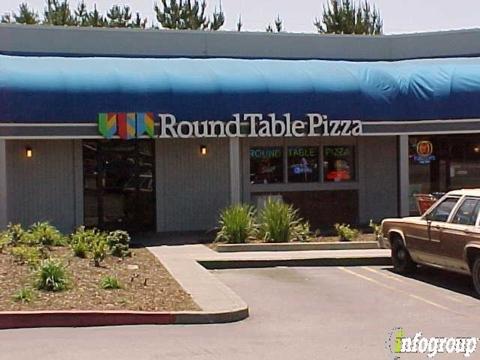 Half Moon Bay Round Table PZZ