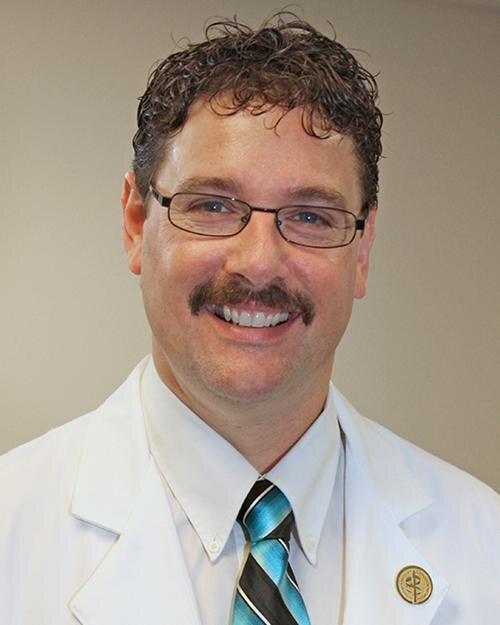 Steven D Kinzer, PA-C - Mercy Health-Cincinnati Sportsmedicine and Orthopaedic Center, Bridgetown