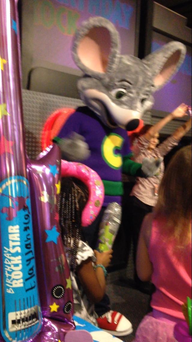 Chuck E Cheese's