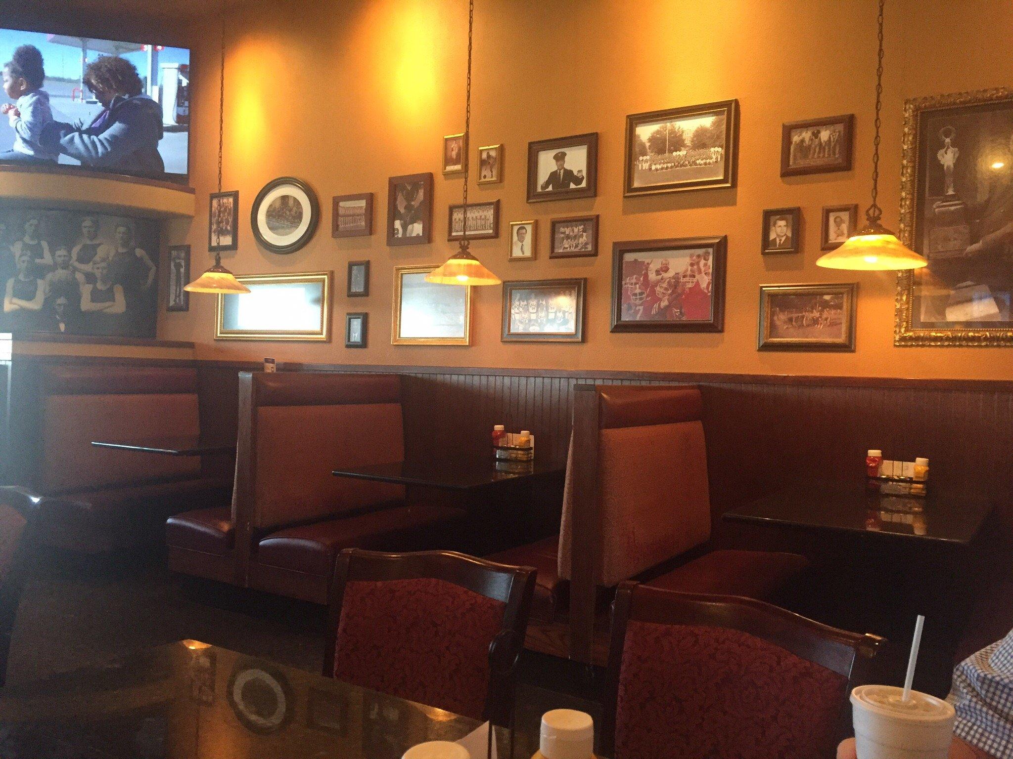 Players Restaurant Lounge