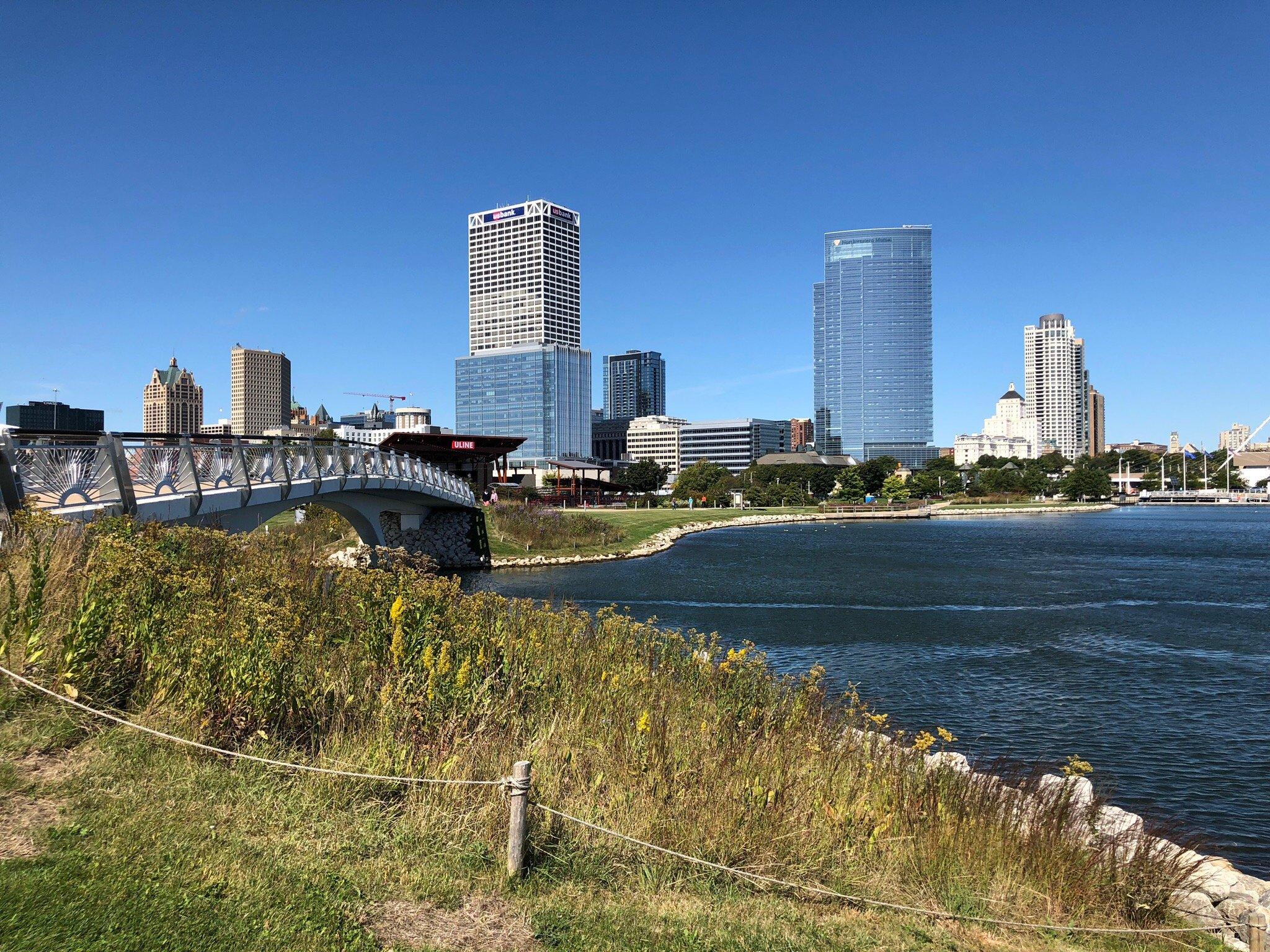 Best Parks  Lakefront in Milwaukee