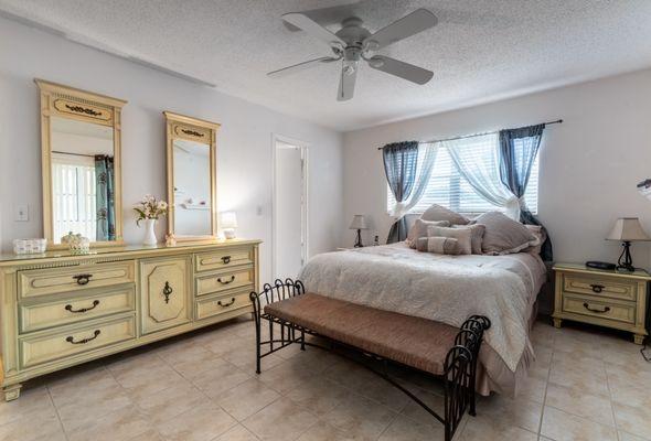 Raneesha Fraser - Keller Williams Realty