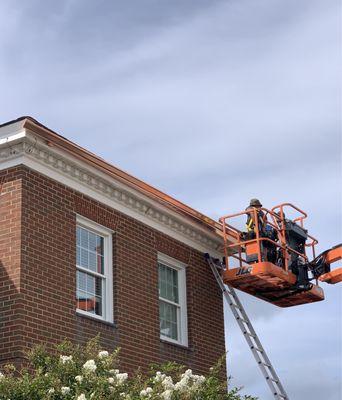Lines Seamless Gutter