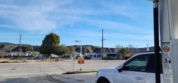 Kelly's Shell-Castaic