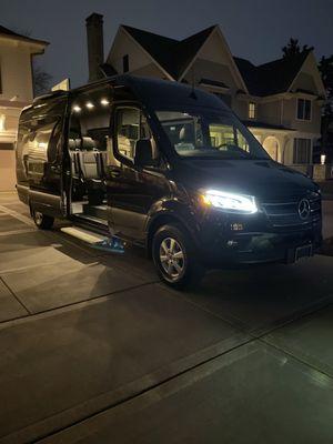 SHUTTLE SPRINTER VAN