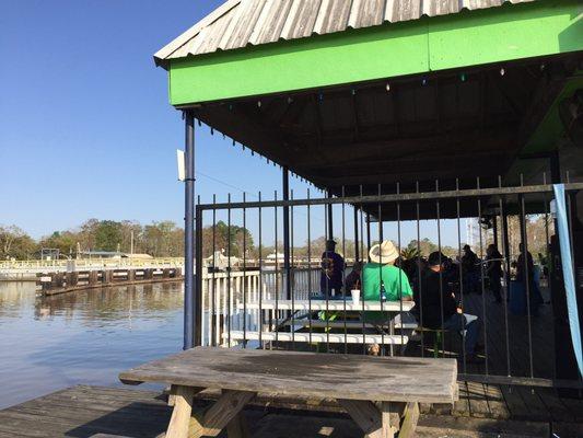 Spunky Monkeys Daiquiri & Dockside Dancing local drive up, boat up, walk up shindigery