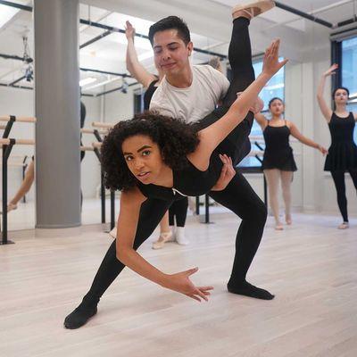 Dance class in Musical Theater program