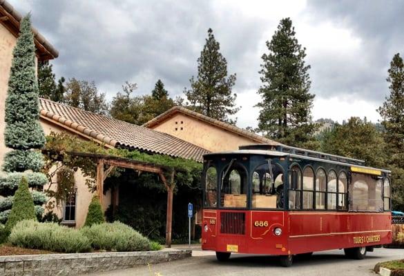 Allaboard Trolley at Troon Vineyards in southern Oregon