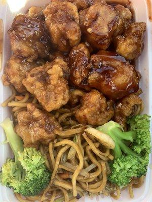 General Tso's dinner combo