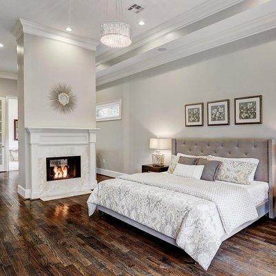 4-Light Chrome Chandelier with Drum Shade and Hanging Crystals