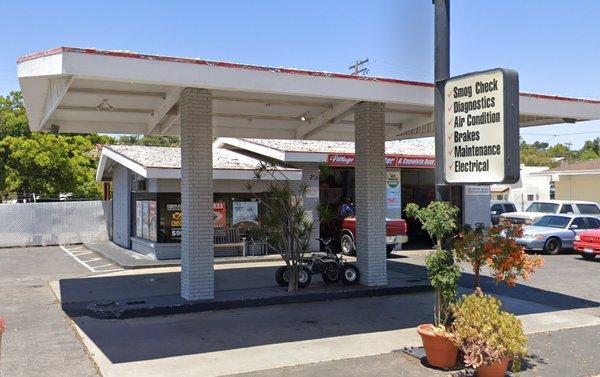 U-Haul Neighborhood Dealer