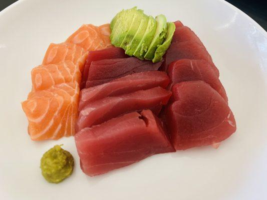 Tuna and salmon sashimi