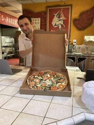 16" Extra Large Vegetarian Pizza 16" Extra Large Vegetarian Pizza