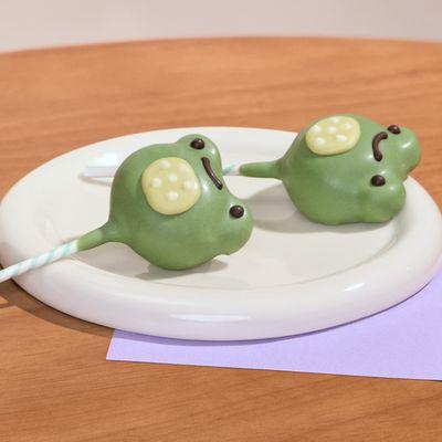 Frog Cake Pop