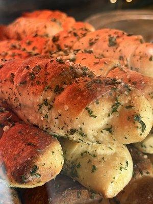 Garlic knots