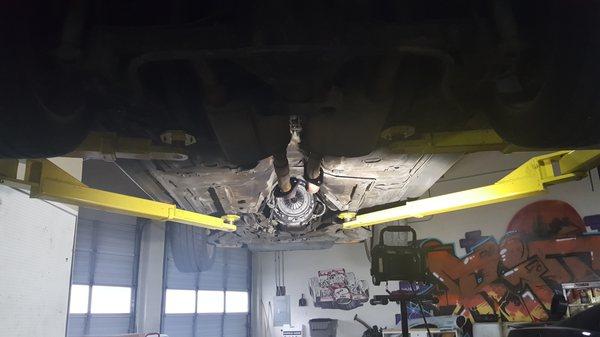 Spacious, clean and ready-to-go! Gearhead Garage