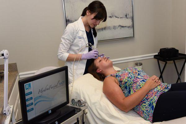 Enjoy a relaxing HydraFacial to cleanse, extract and hydrate the skin.