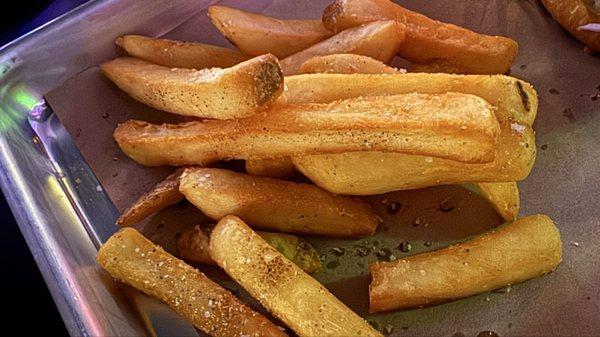 Striking Sparrow Lounge