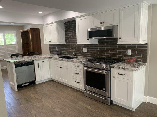 San Diego Rock N Flooring