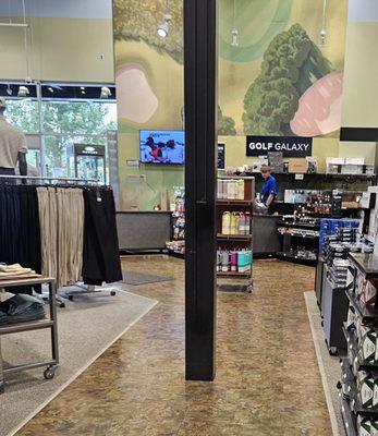 9/1/2024 - Picking up some golf balls, like ya do!