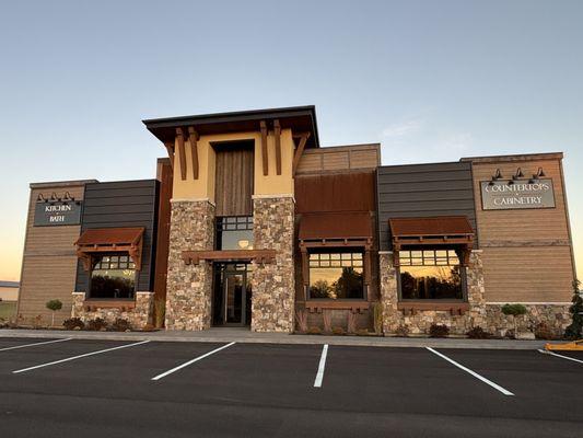 Kitchen & Bath Showroom Exterior