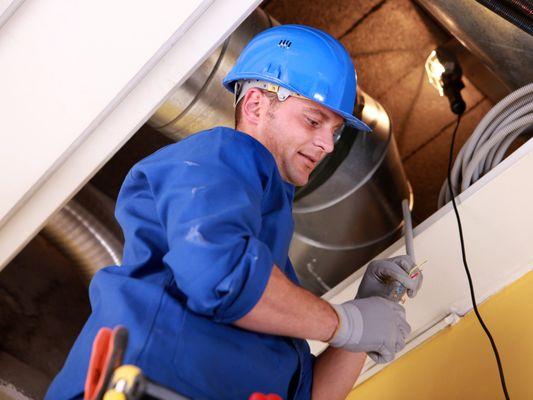 Our best air duct cleaning contractor San Clemente.