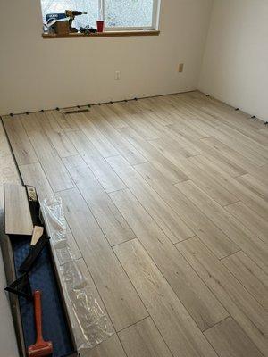 Wood laminate floating floor
