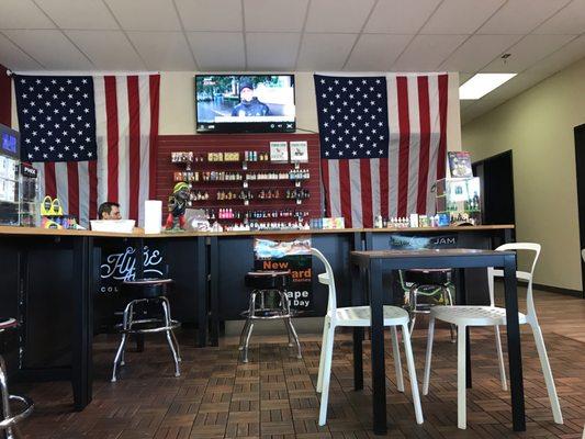 American Vape and Smoke