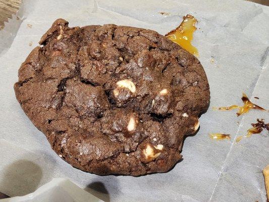 Triple chocolate cookie