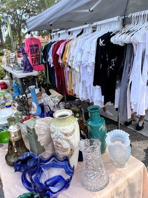 The Rust Market at the Lake Park Arts District