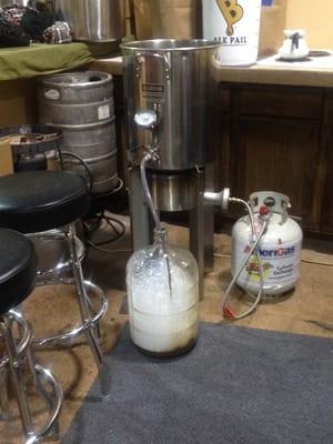 Beer School... into the fermenter!