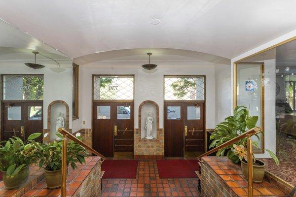 Lafayette Apartments