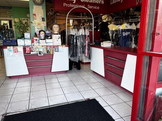 Lucky One Hour Cleaners