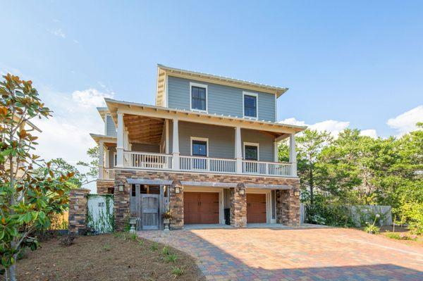 Brittany Whittaker - Beachy Beach Real Estate