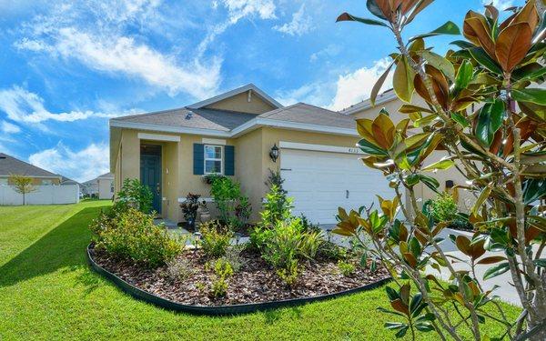 Listed for Sale in Willow Walk. Call me for a private showing