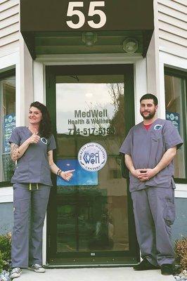 Patient Care Specialists Stephanie and Louis welcoming you to MedWell Somerville!