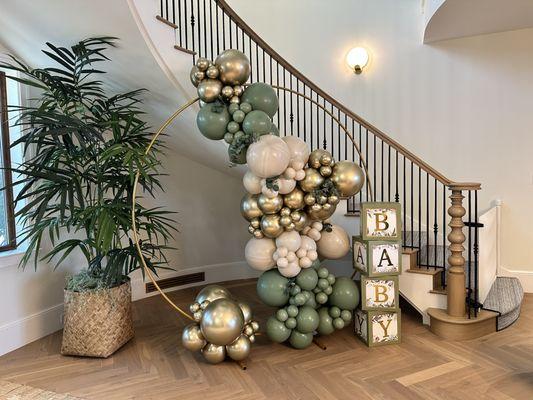 7.2ft Golden Hoop backdrop with 9ft of balloons.