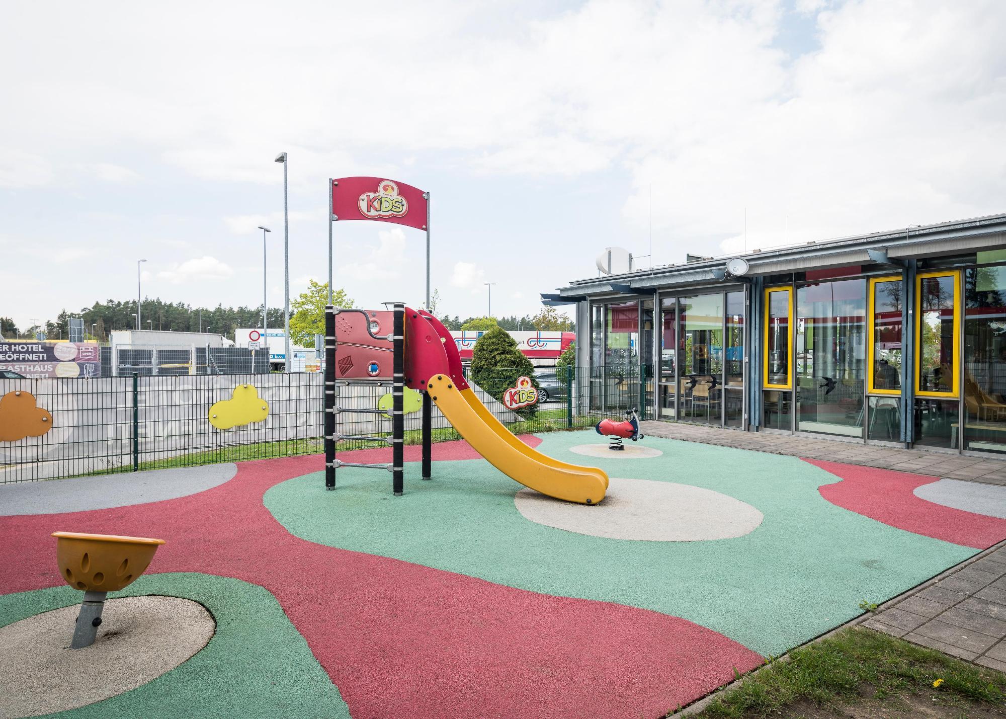 Serways Raststätte Nürnberg-Feucht Ost