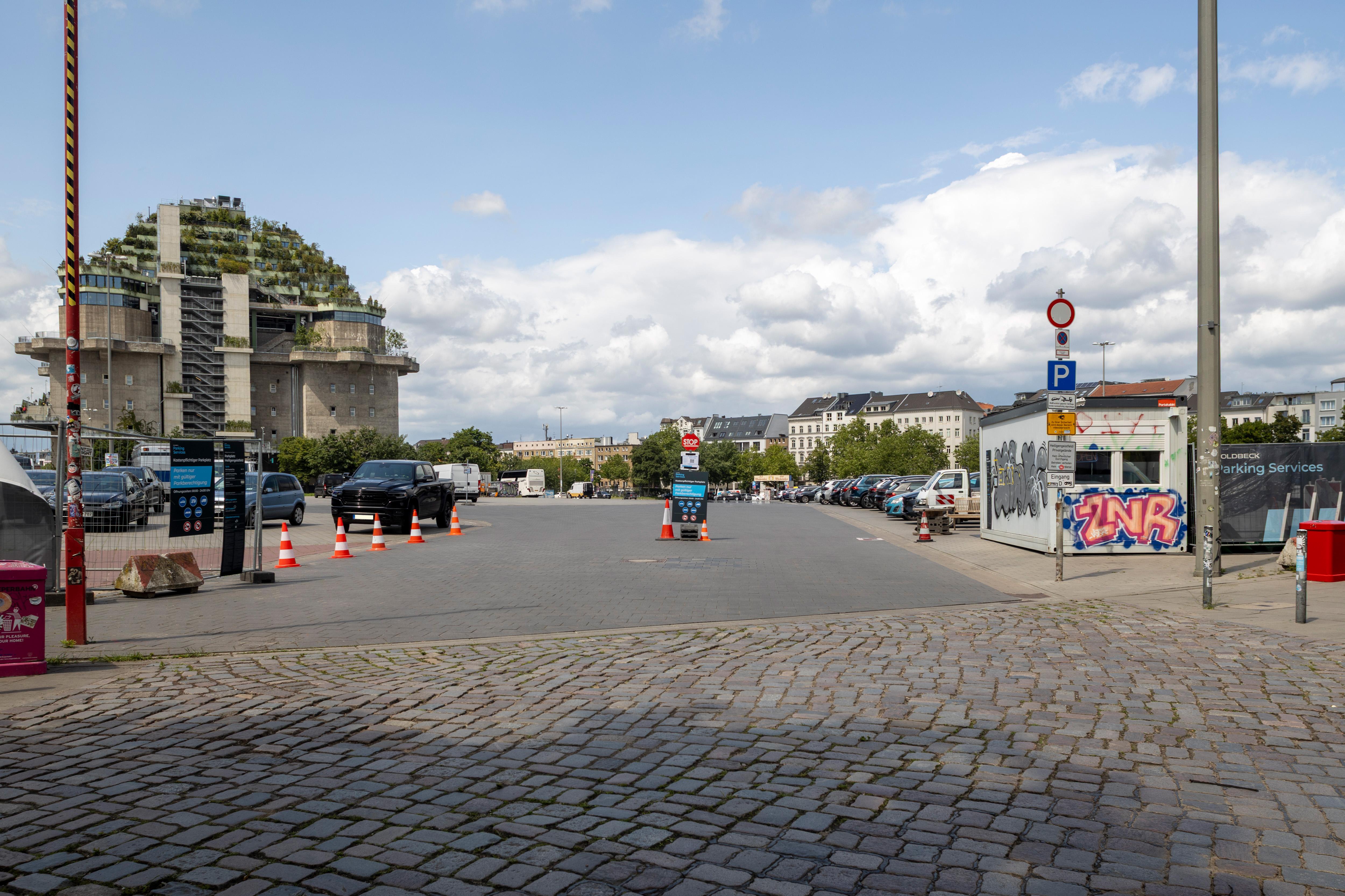Goldbeck Parking Parkplatz Heiligengeistfeld