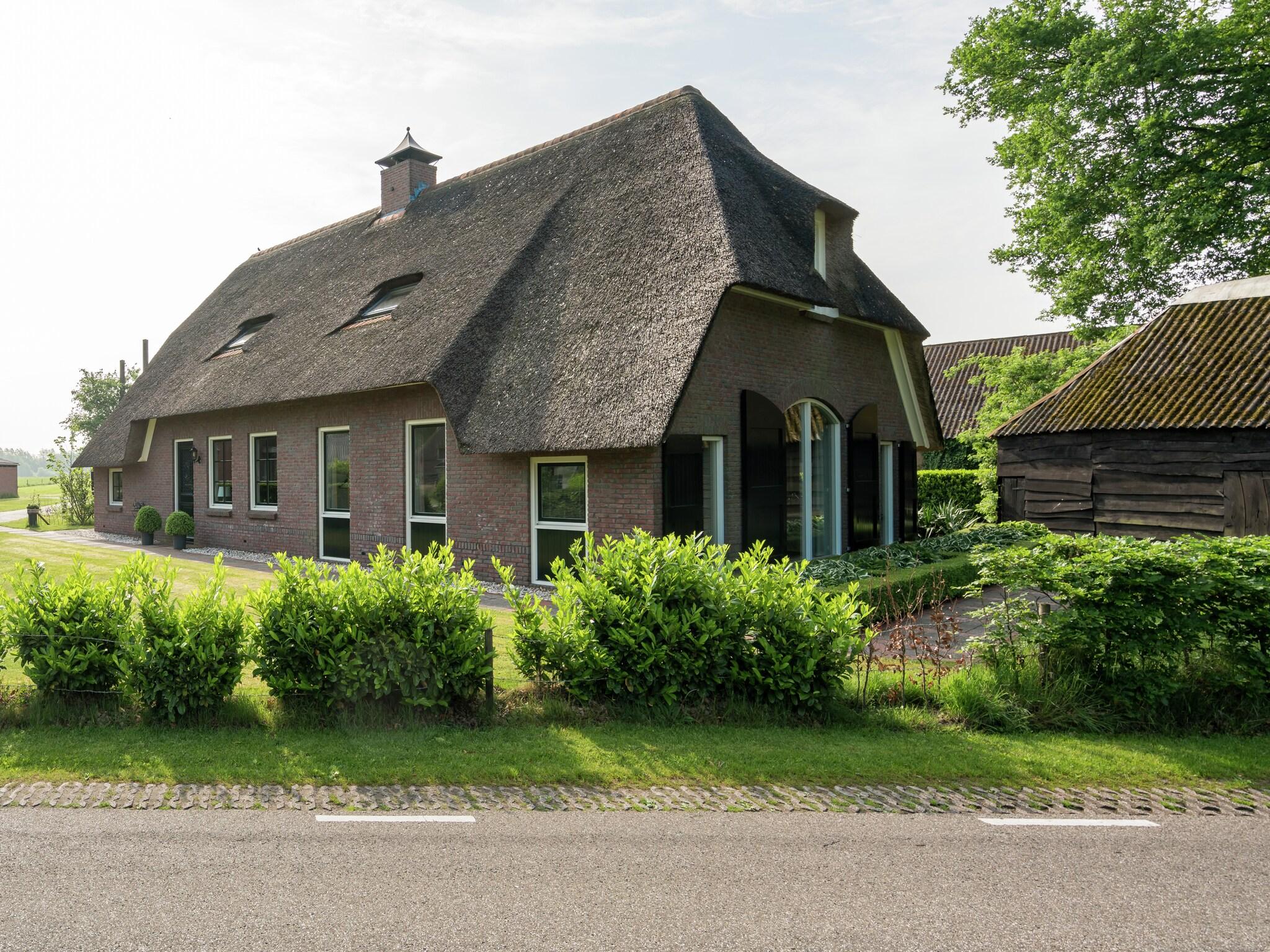 Grote boerderij bij het Pieterpad - Belvilla by Oyo