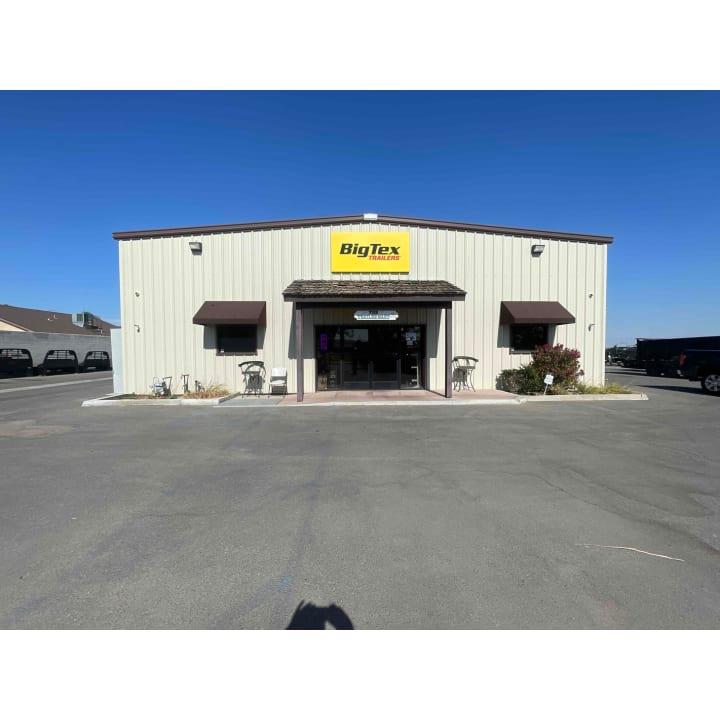 Big Tex Trailer World - Bakersfield
