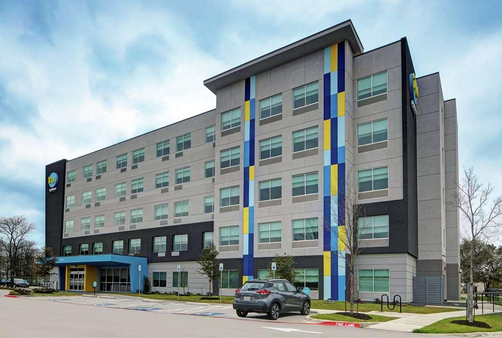 Tru by Hilton Austin Airport