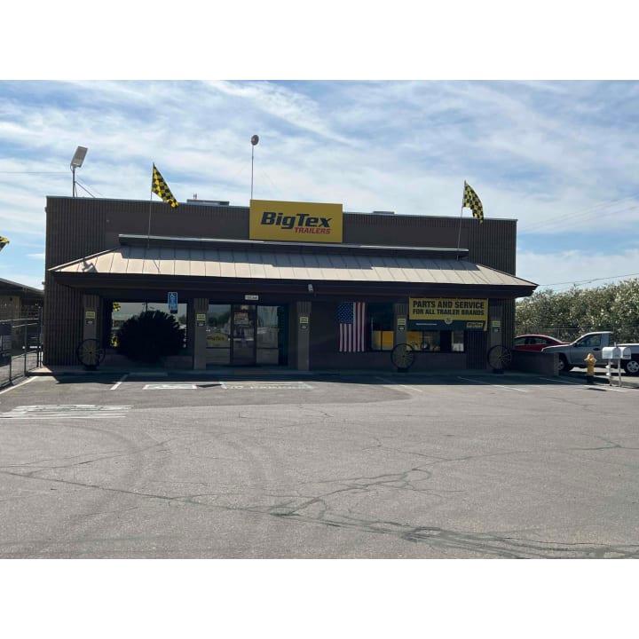 Big Tex Trailer World - Truckfitters