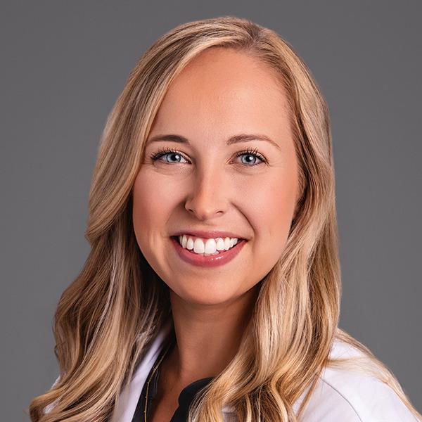 Miranda Luebbert, FNP