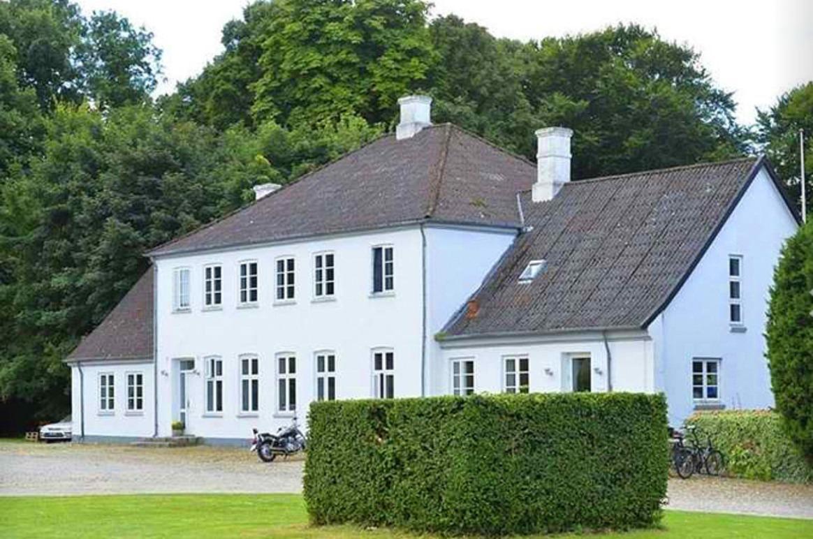 Christianslund Gods Bed and Breakfast