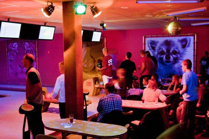 Bowling & Glowgolf tiel