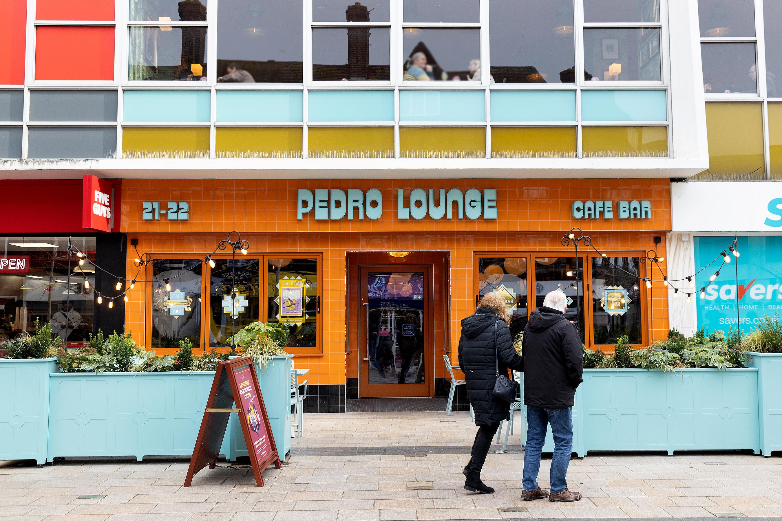 Pedro Lounge