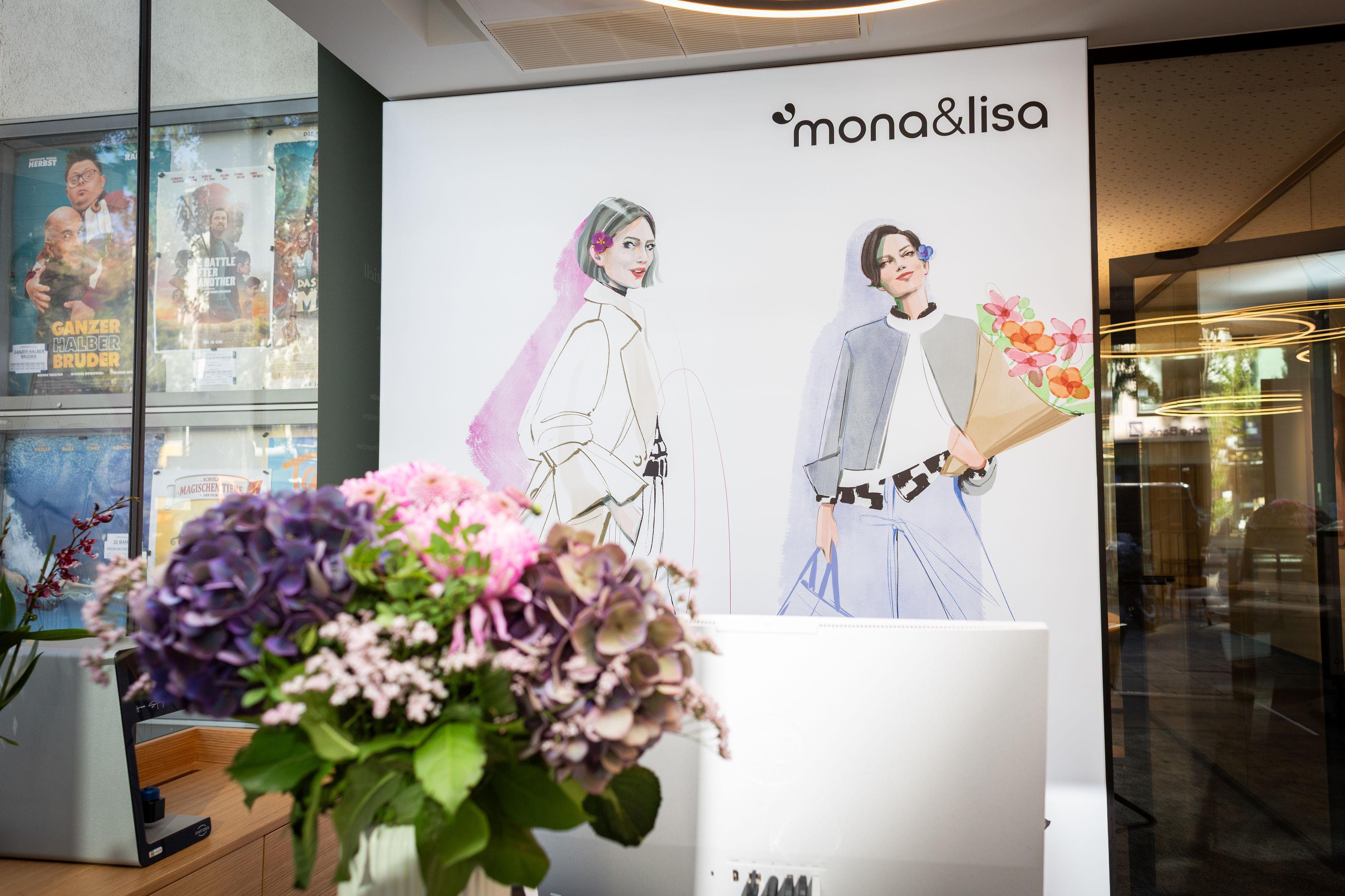 mona&lisa Hörgeräte-Akustik für Frauen