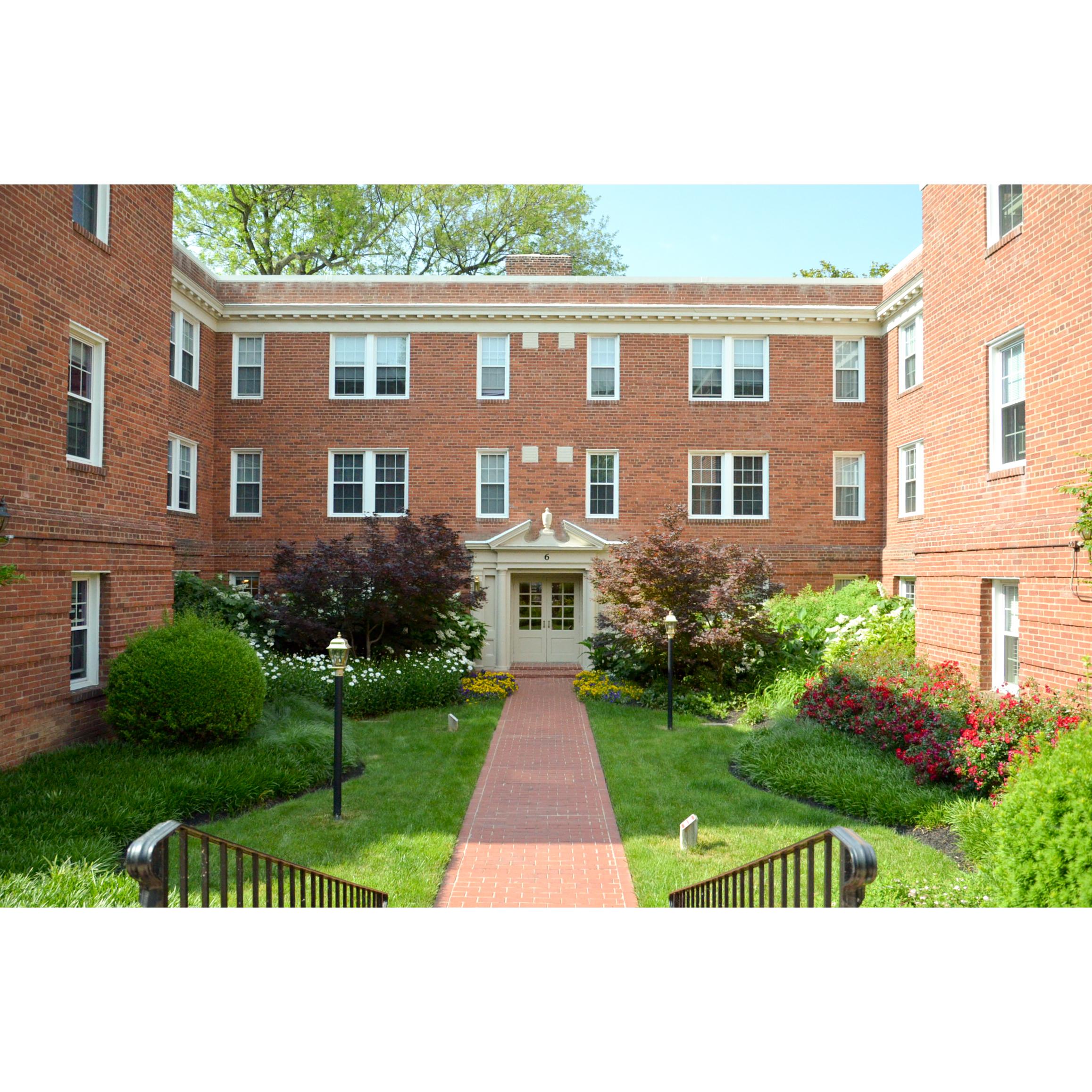 Manor House Apartments